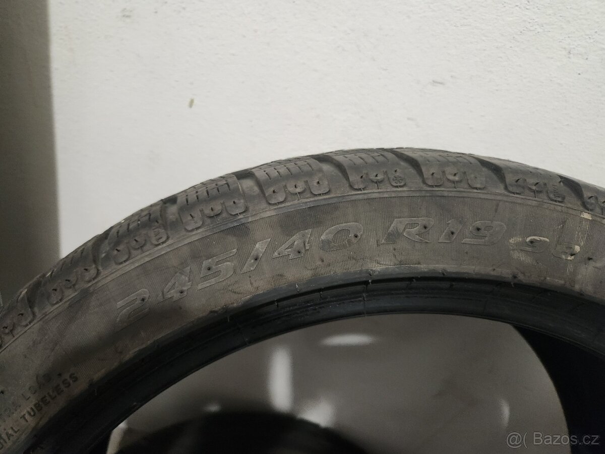 245/40 r19 zimni - 5