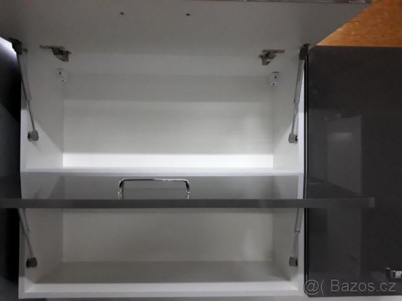 Elegantní šedá linka - 5