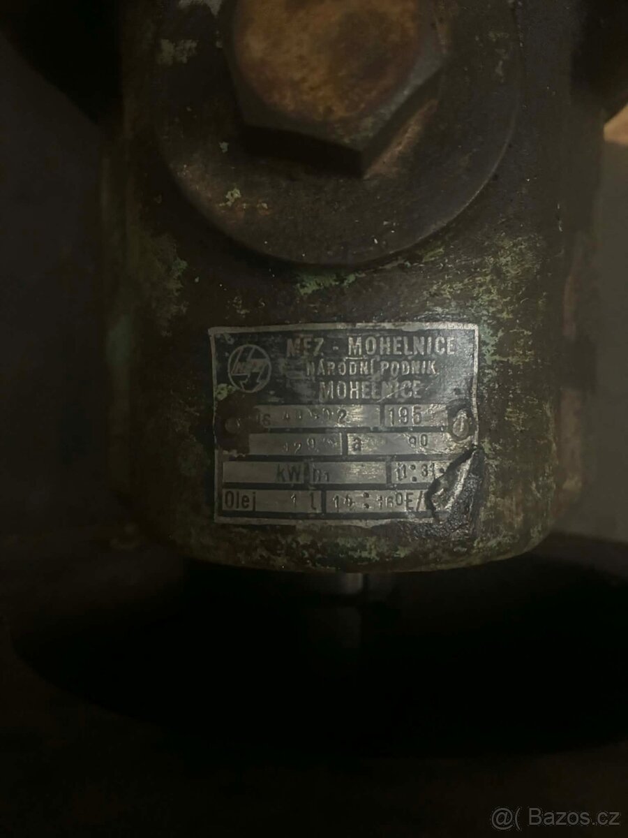 Elektromotor s převodovkou - 5