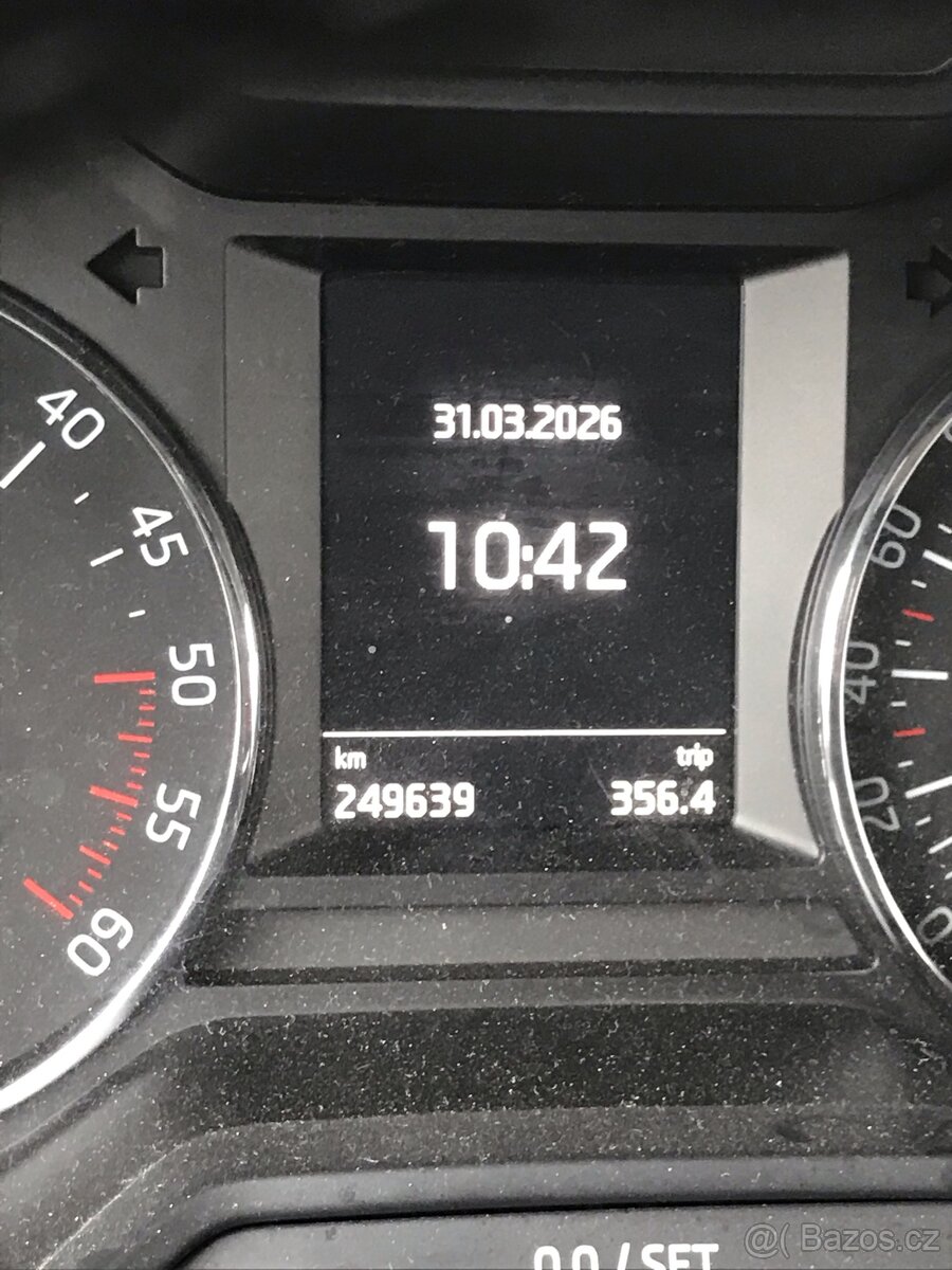 VW Passat B7 Variant 2.0tdi - 5