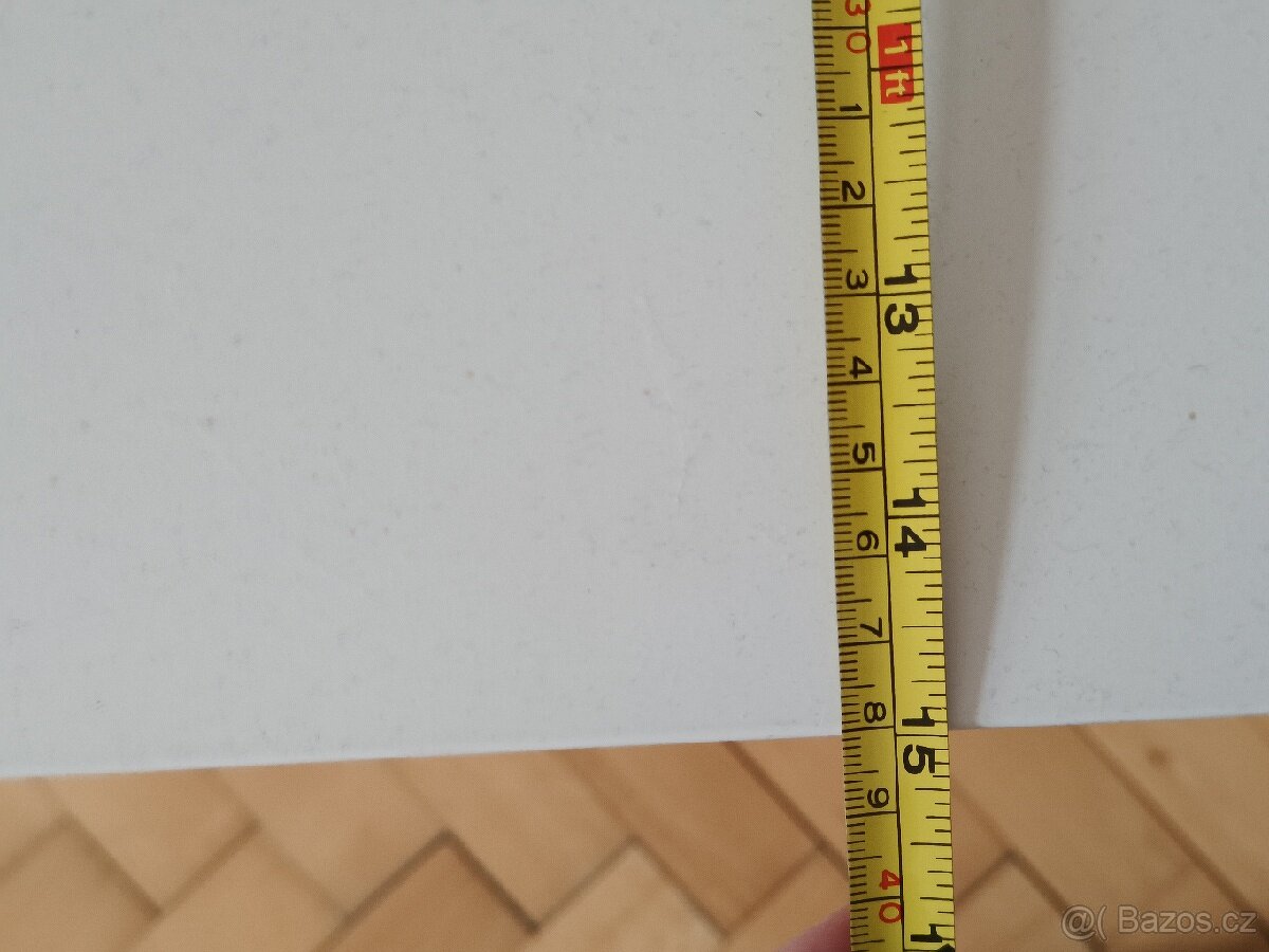 Plechová bílá skřínka - 5