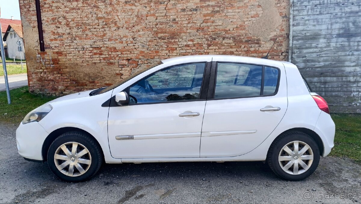 Renault Clio 1.5 DCi - 5