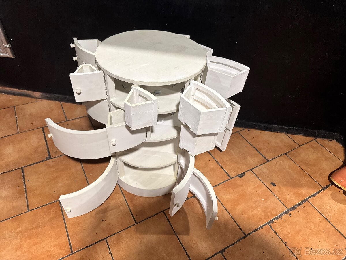 NOVÁ Bílá kulatá zajímavá komoda s dveřmi - 5