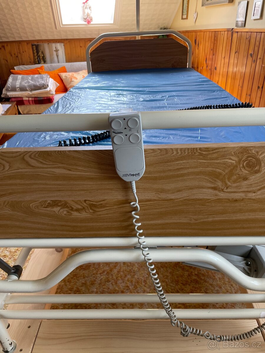 Polohovací postel - 5