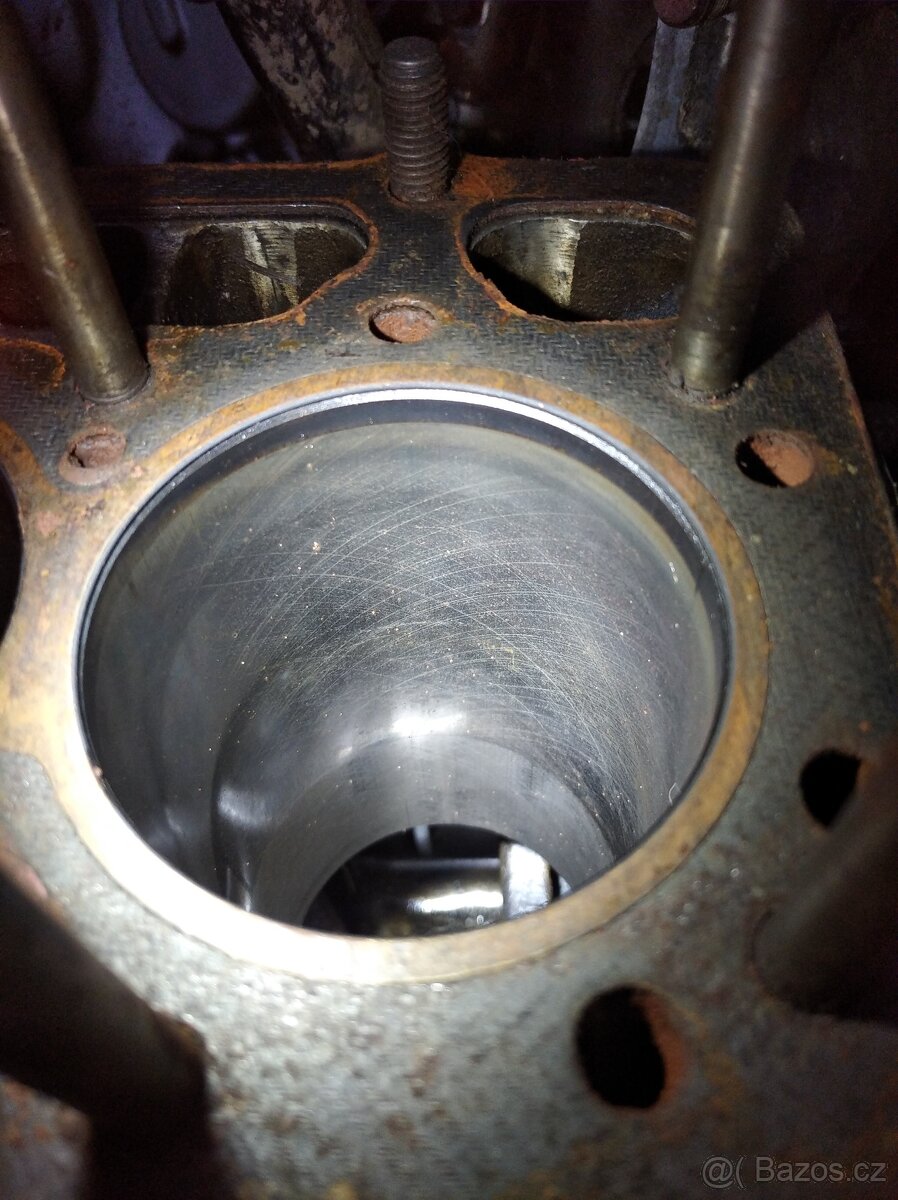Náhradní díly motor Škoda Octavia, Spartak - 5