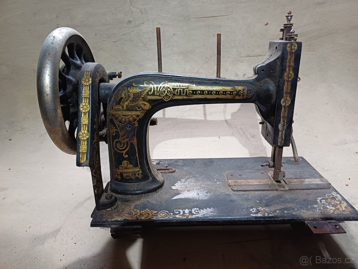 staré šicí stroje k renovaci - 5