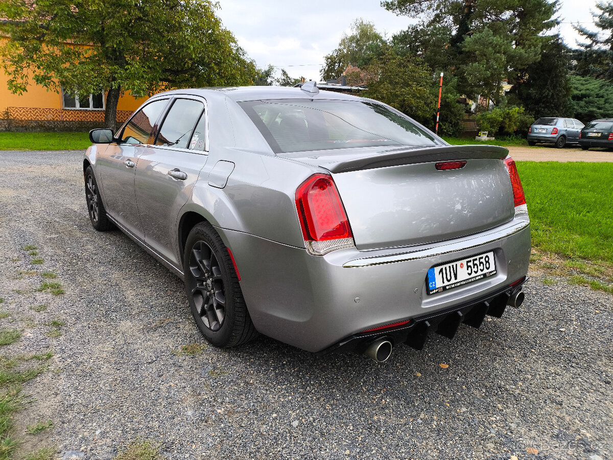 Chrysler 300C, r.v. 2016, 3,6i AWD Limited na prodej. - 5
