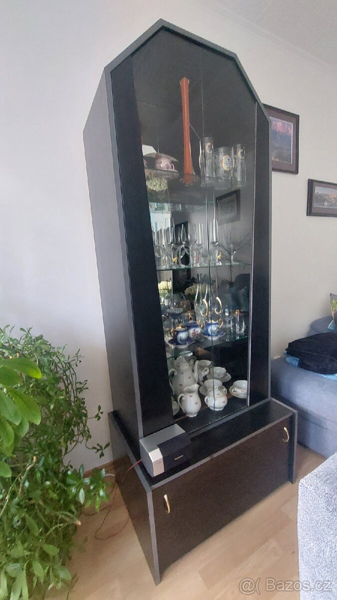 Obyvaci stena ..cerna - 5