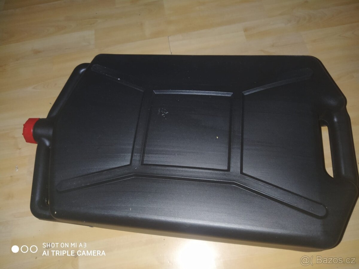 Nádoba na výměnu provozních kapalin - 5