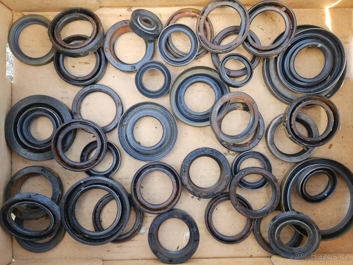 Ložiska a gufera (na žigulíka?) - 5