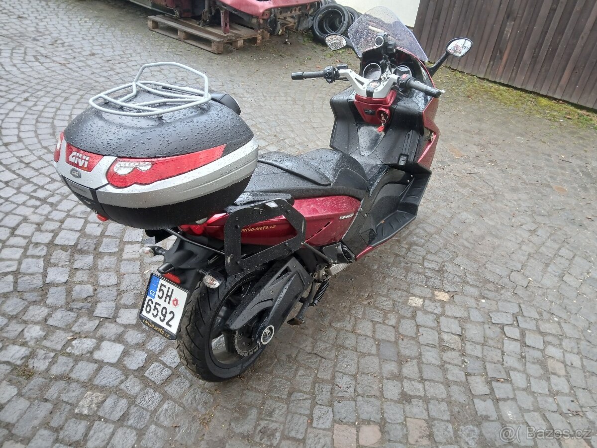 Gilera GP 800 - 5