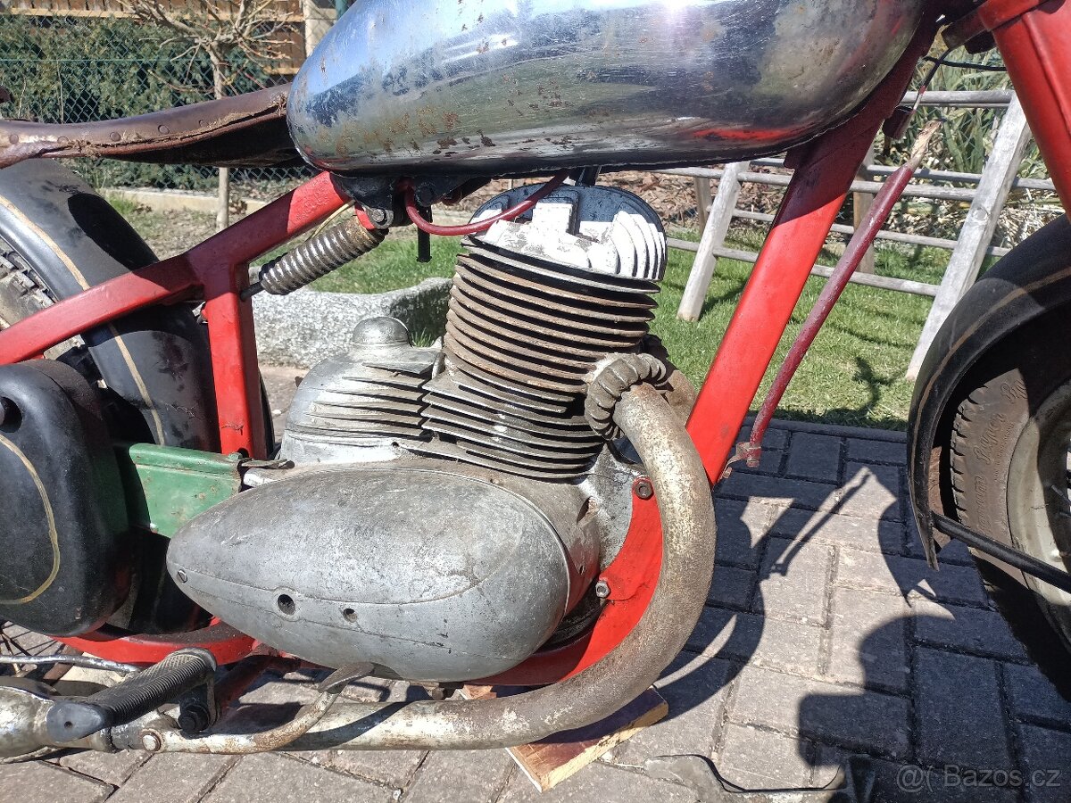 Jawa 250 Pérák - 5