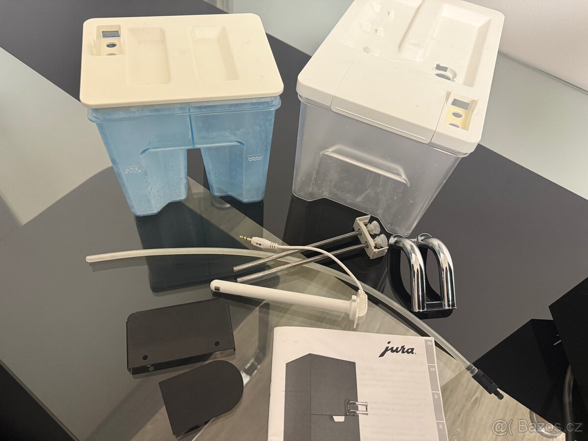 Kompresorová chladnička na mléko Jura Compressor Cooler Pro - 5
