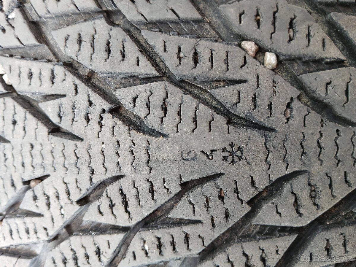 ALFA ROMEO STELVIO ALU R17 SE ZIMNÍMI PNEU - 5