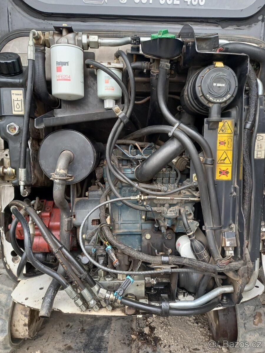 Prodám minibar BOBCAT 323 XJ - 5