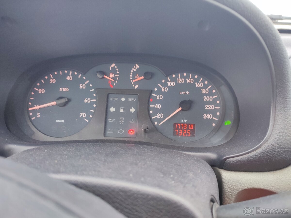 Renalt Thalia 1.5dci - 5