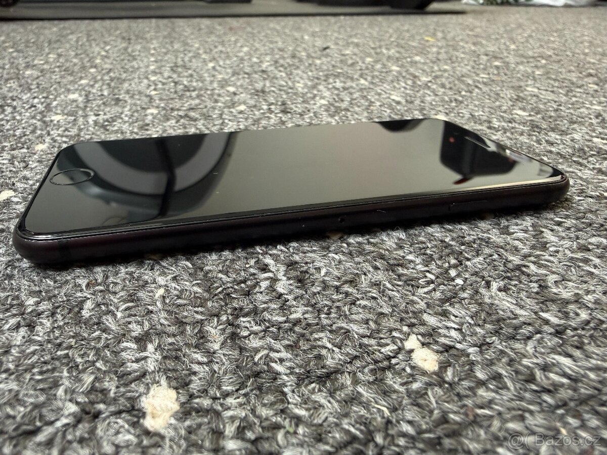 Apple iPhone SE (2020), 128GB Black - 5