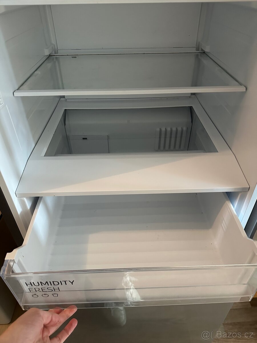 Lednička s mrazničkou Samsung - 5