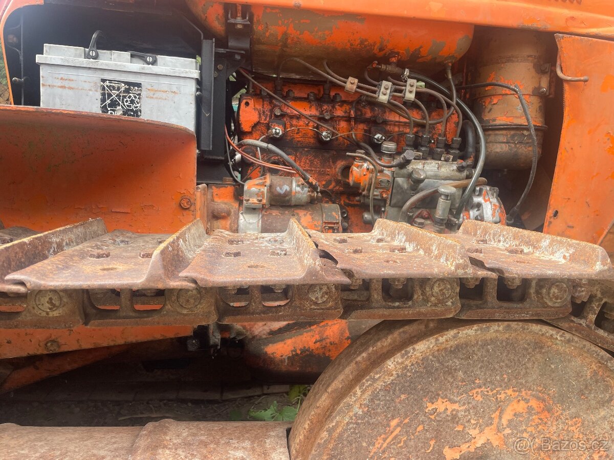 Pásový traktor Fiat - 5