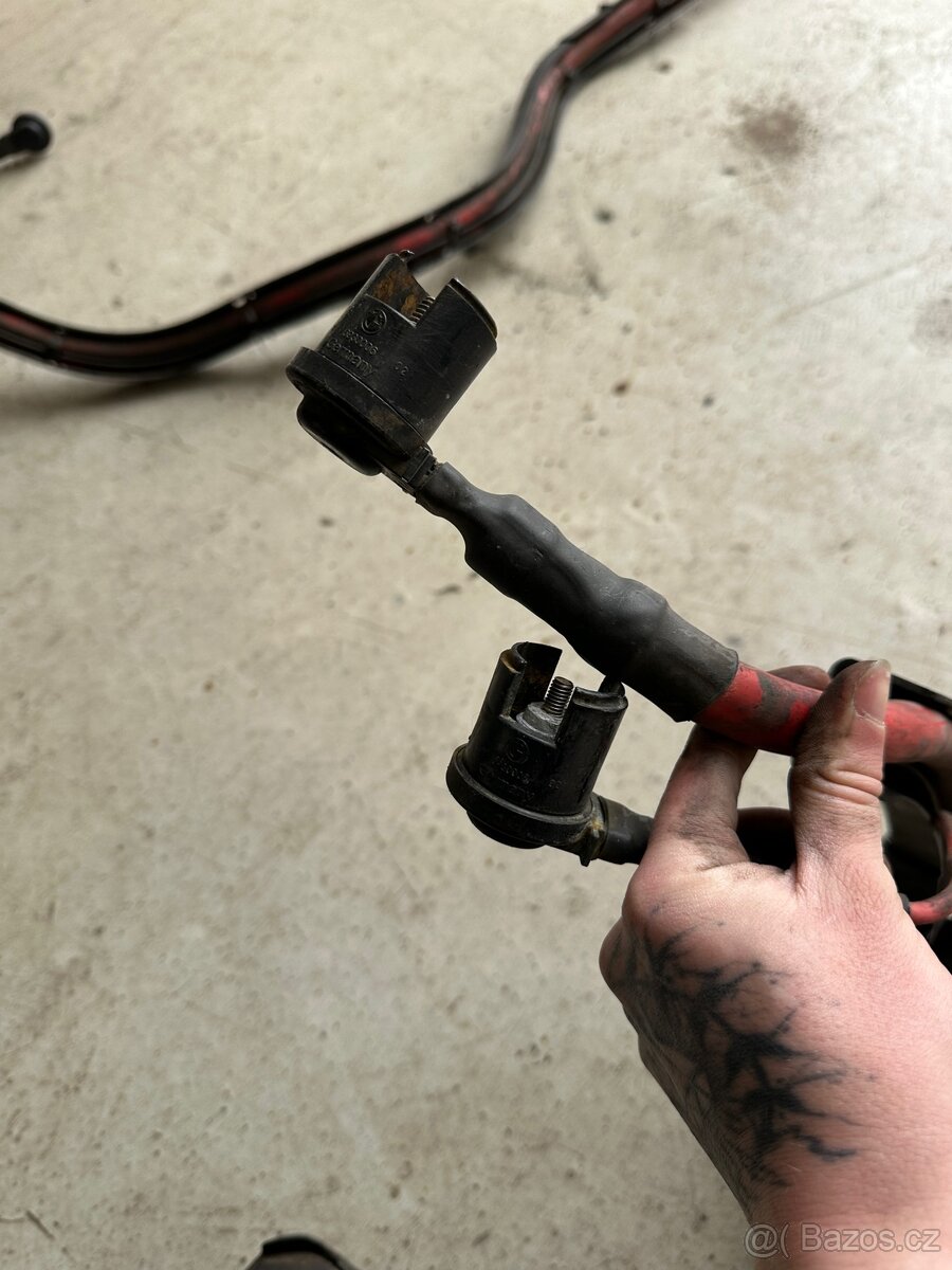 BMW E9X plusový kabel - 5