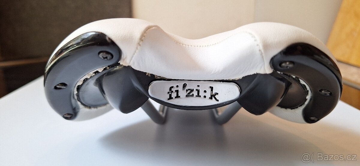 Sedlo dámské Fizi:k Vitesse CP Manganese - 5