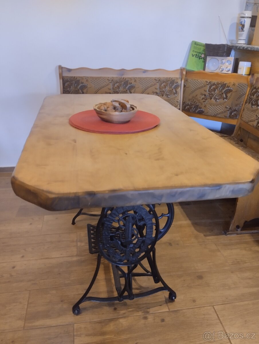 Jídelní stůl pro 4 osoby - MASIVNÍ DŘEVO- BŘÍZA - 5