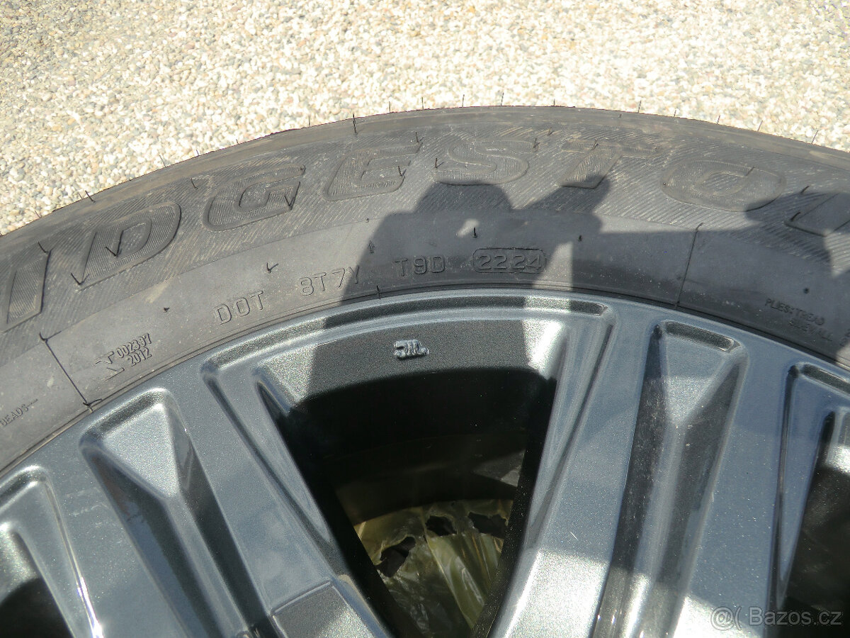 Prodám novou orig. sadu alukol na TOYOTA HILUX