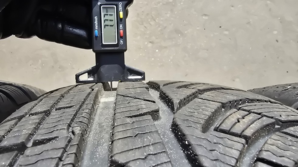 Zimní pneu 225/45/18 Michelin - 5