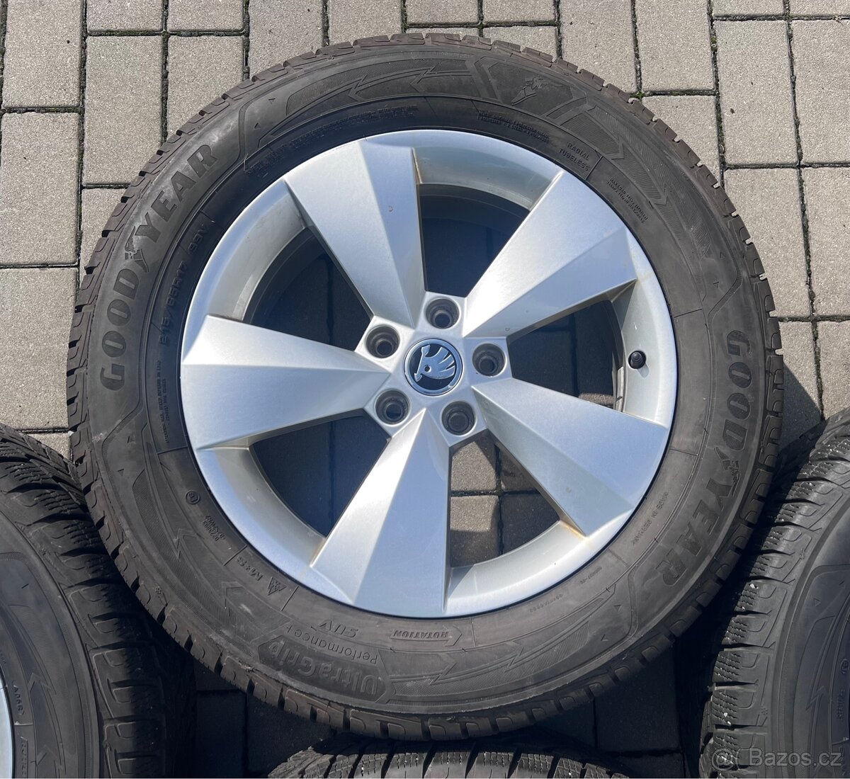 Kodiaq - 17" Nanuq + zimní 215/65 Good Year - 5
