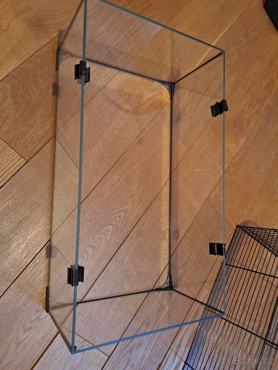 Klec na hlodavce se skleněným dnem - 5