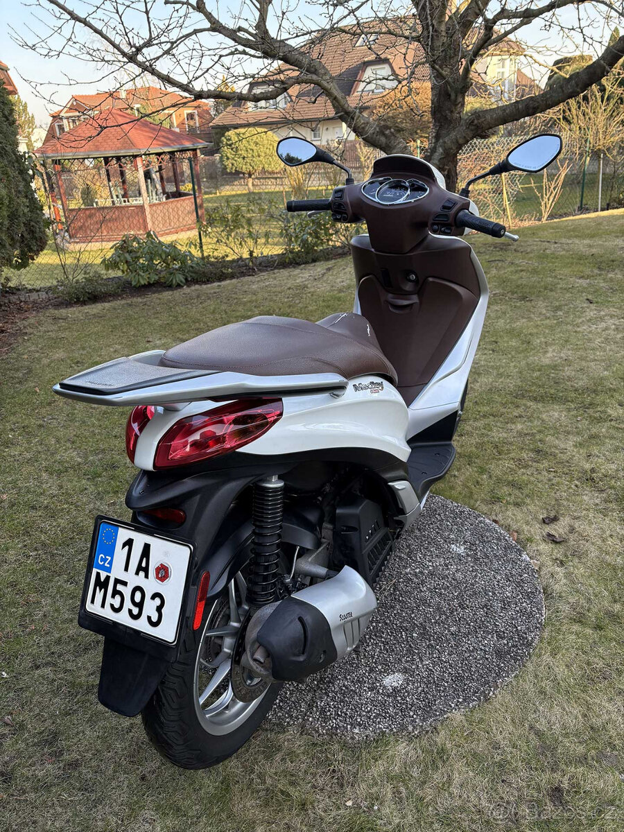 Piaggio Medley 125, CZ - 5