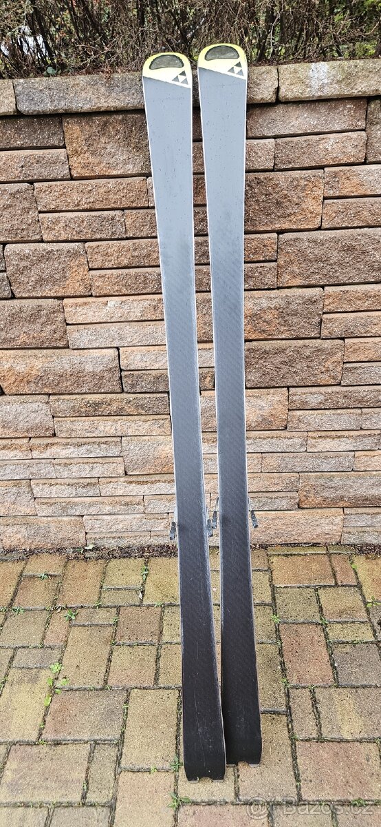 Sjezdové lyže Fischer+lyžáky Atomic - 5