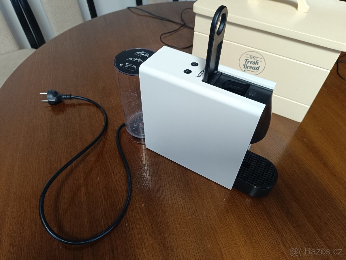 Nespresso Krups Essenza Mini – bílý, kapslový kávovar - 5