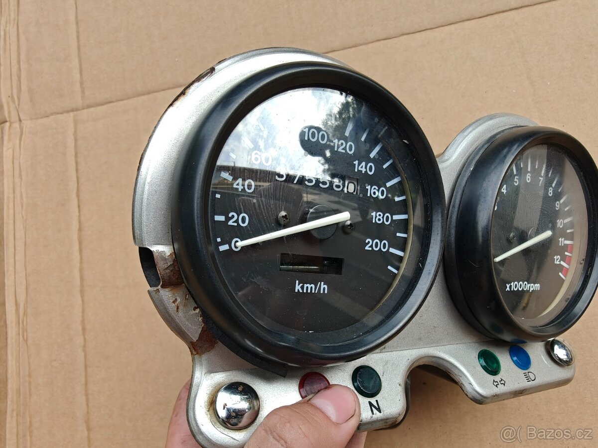 Suzuki GS 500 - tachometr - budíky - 5