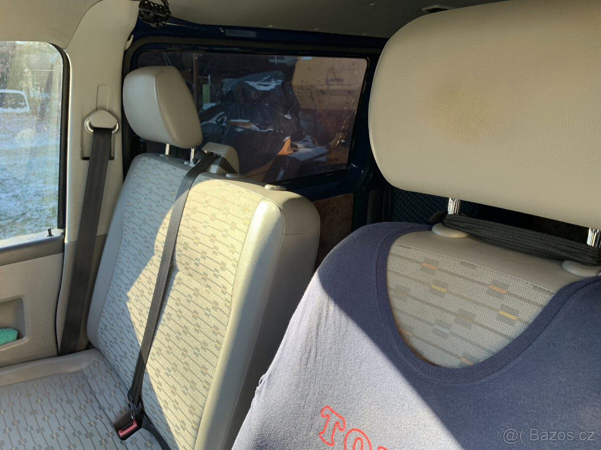 VW Transporter T5 2.0tdi, 75kw, 9 míst, 2012 - 5