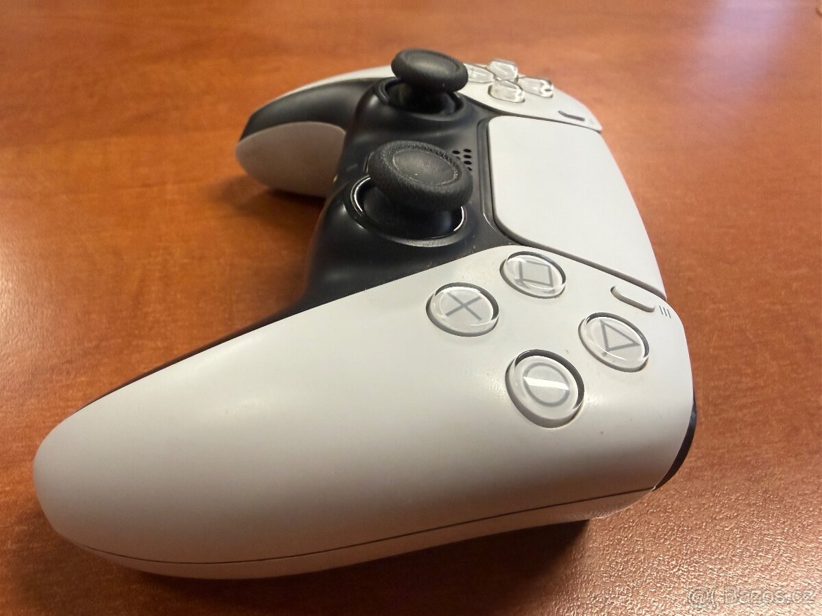 ovladac Play Station 5 - 5