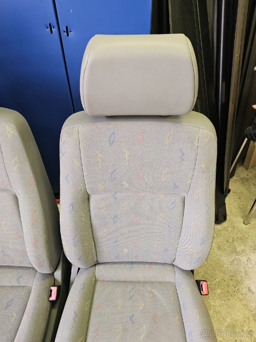 Sedačka sedadlo spolujezdce VW T5 T5.1 - 5