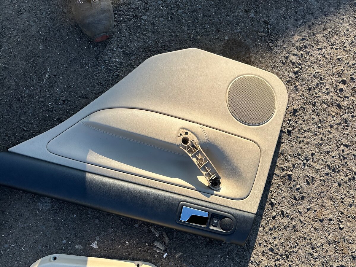 vw golf 4 bora kombi časti interieru - 5