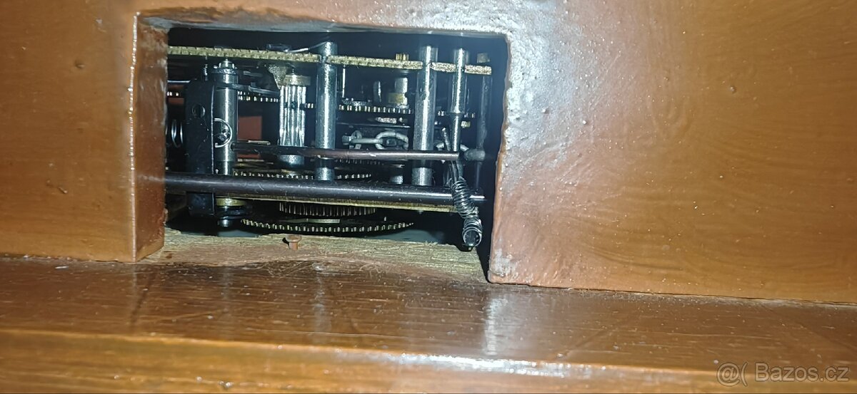 Nástěnné hodiny kukačky - 5