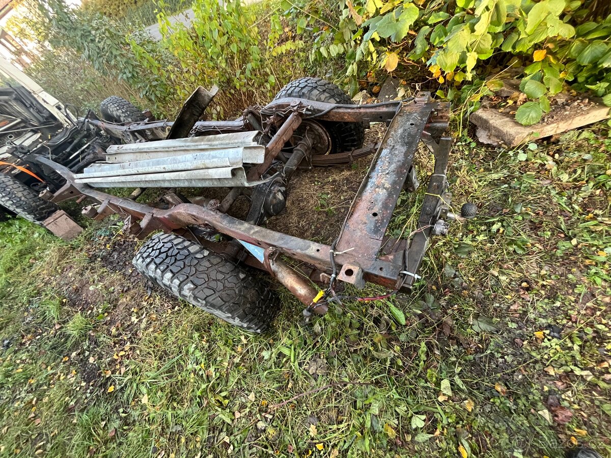 Nissan Patrol W260 - 5