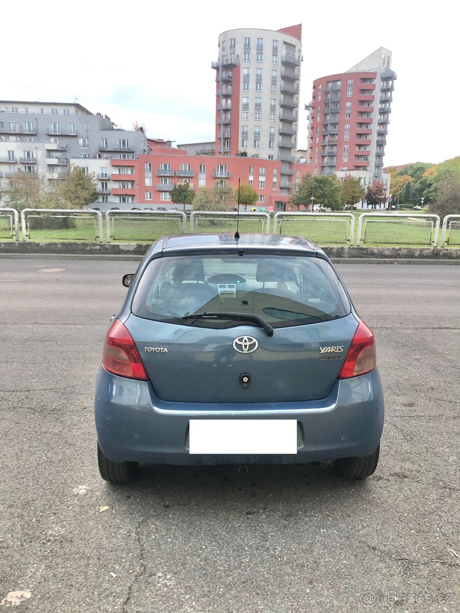 Toyota Yaris 1.4d-D (2008) - 5