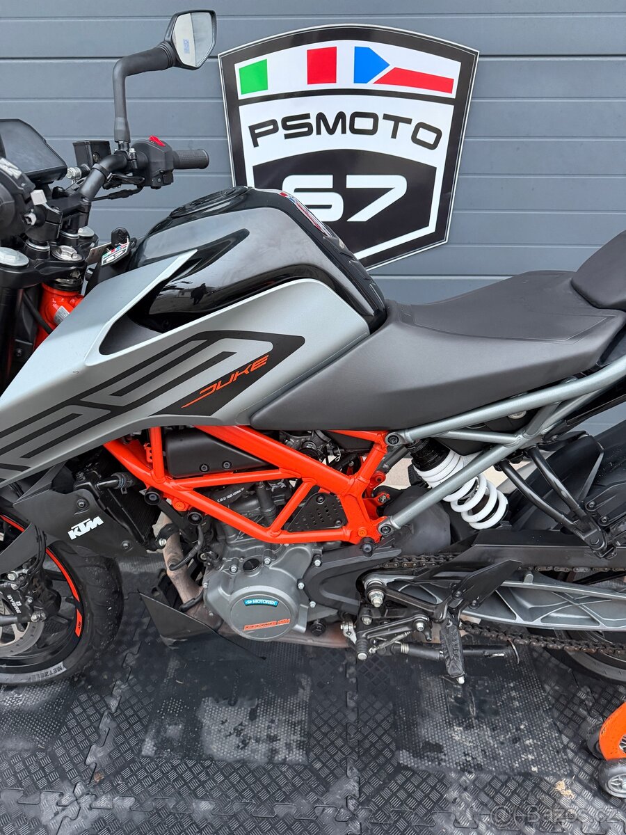 KTM Duke 125 rok 2022 - 5