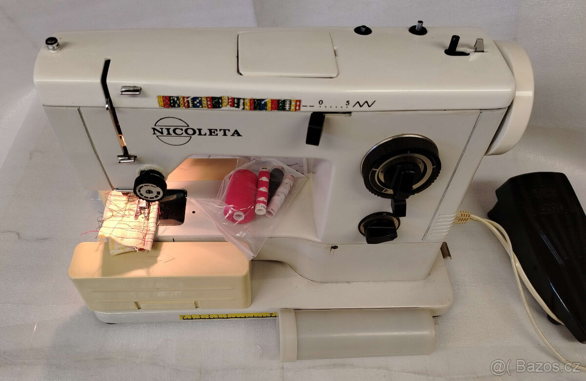 šicí stroj značky Nicoleta - 5