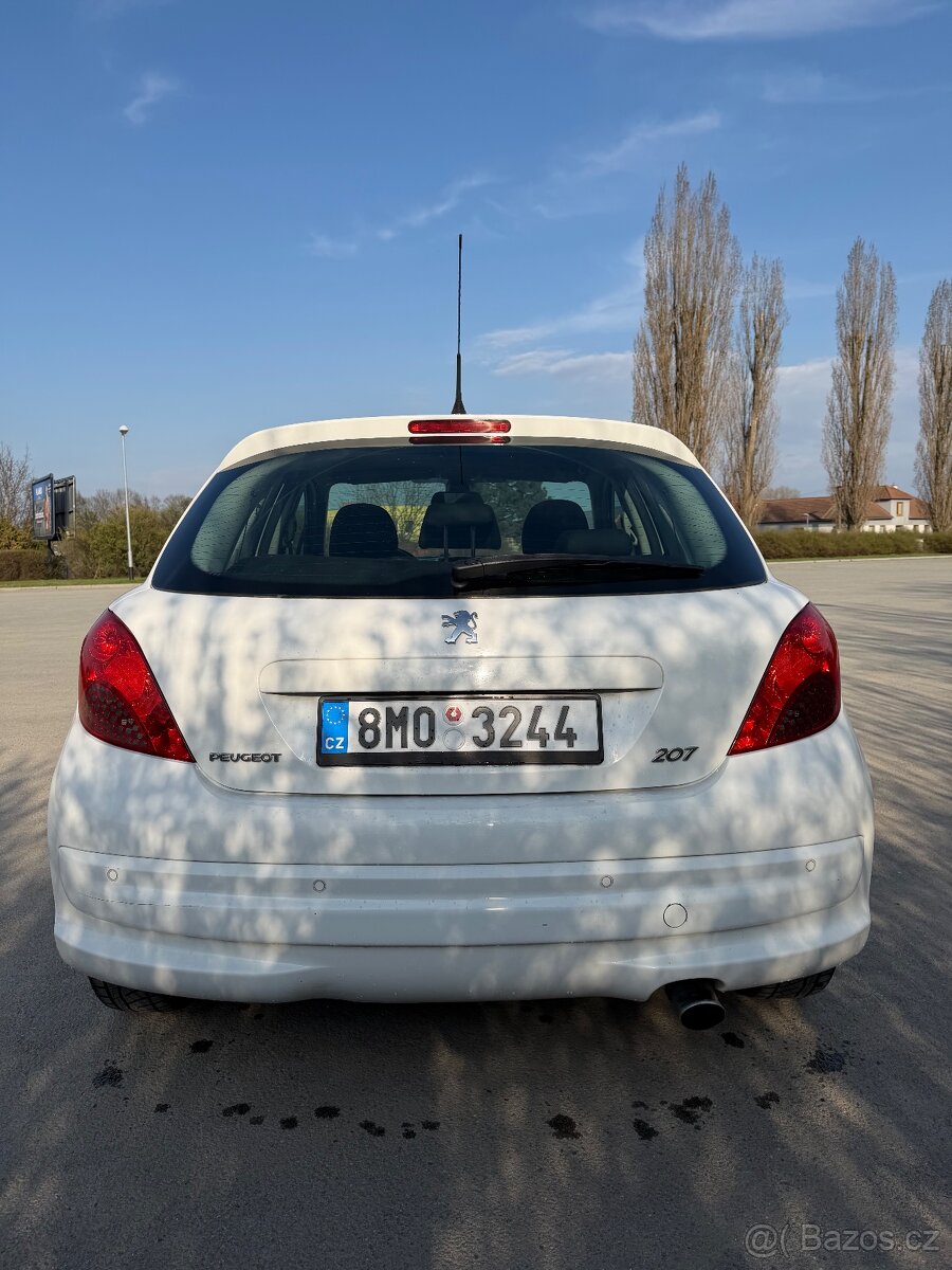 Peugeot 207, 1.6 68kw, rok 2011 - 5