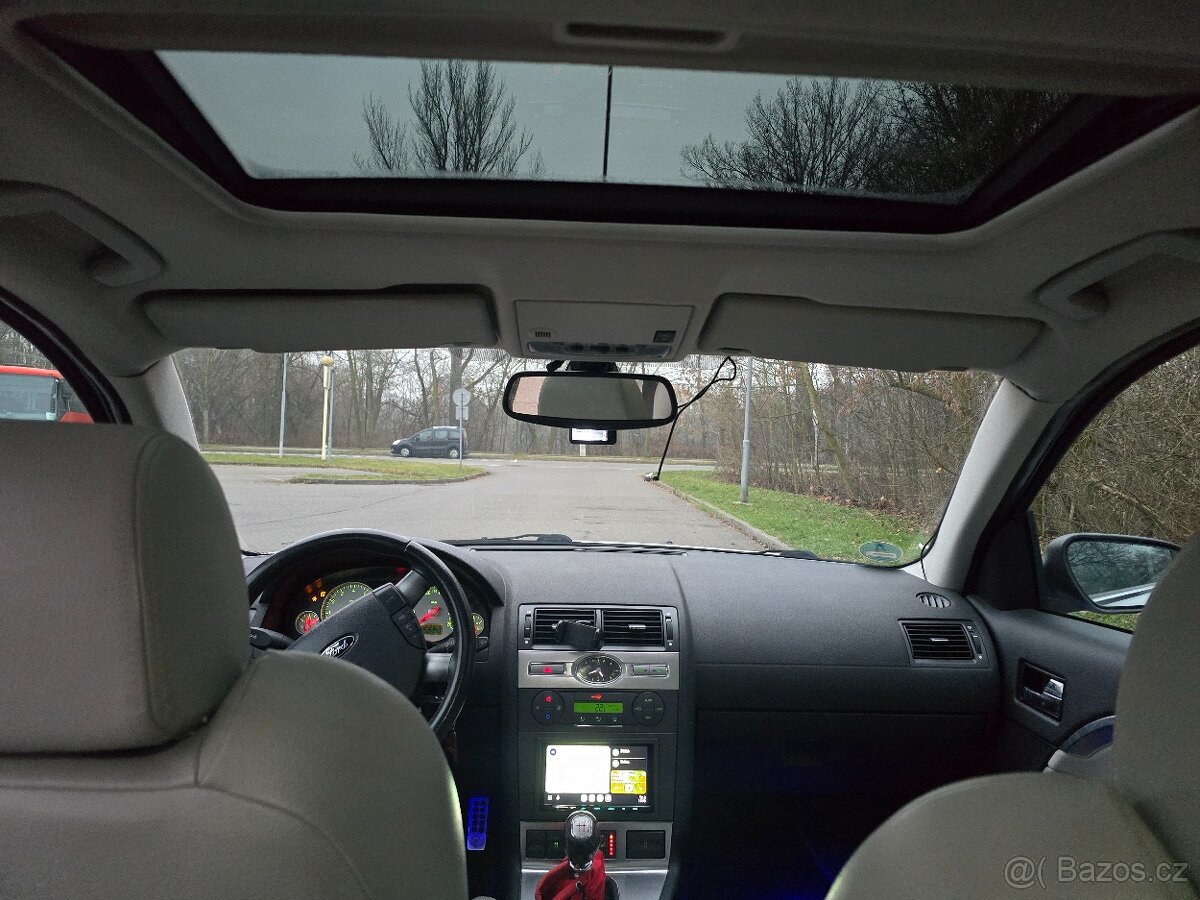 Ford Mondeo ST220 - 5