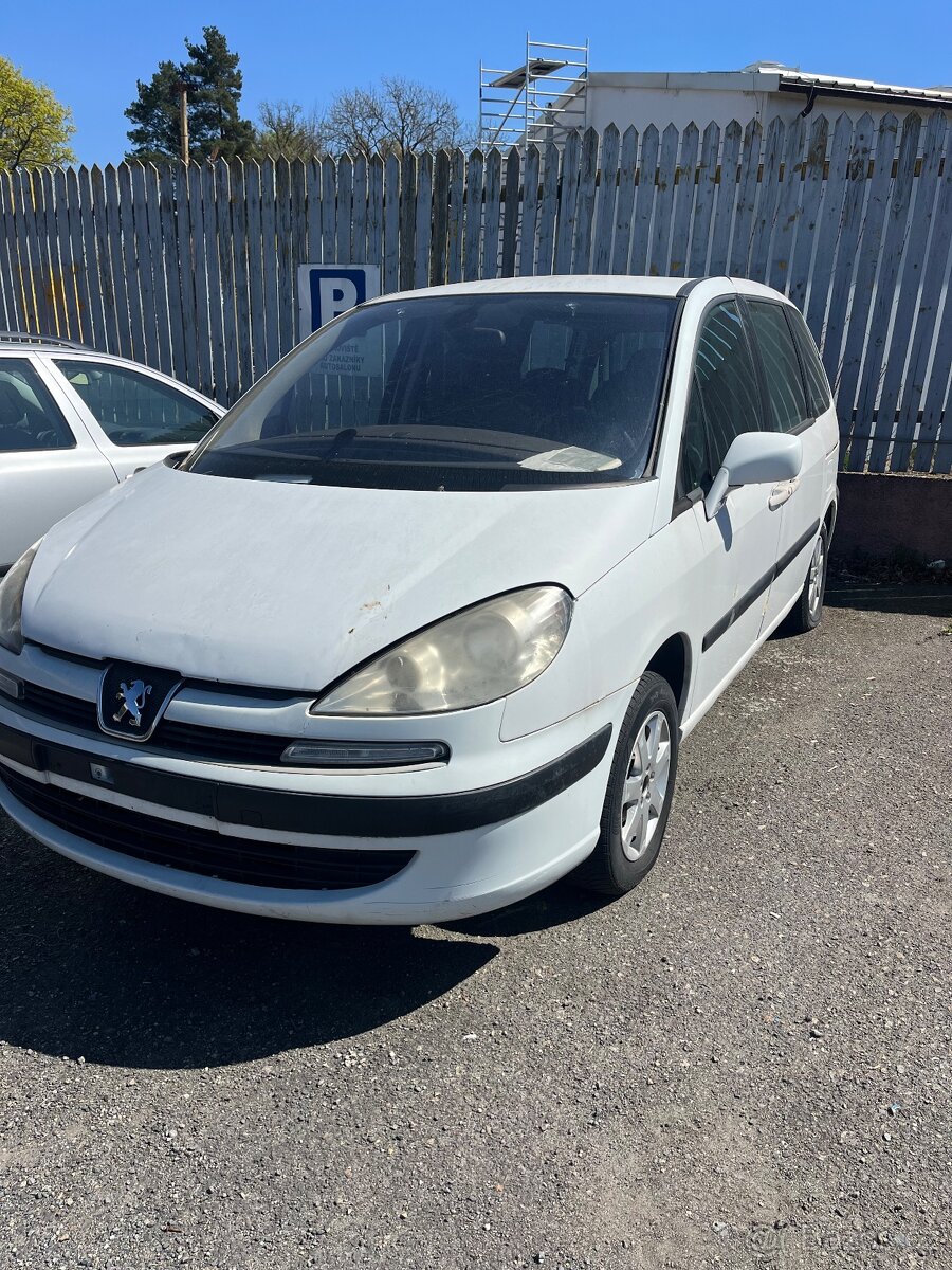 Peugeot 807 2,2Hdi - 5