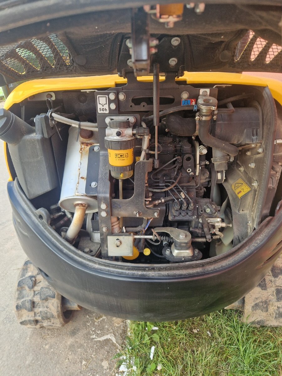 PRODÁM MINIBAGR JCB 8026 CTS R.V 2023 - 5