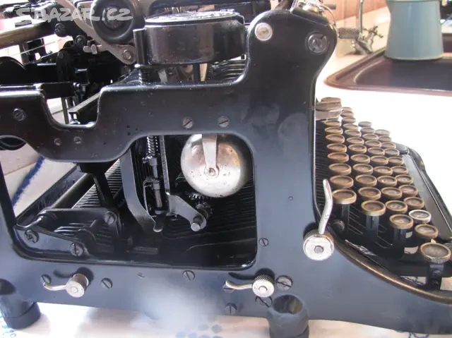 Psací stroj CONTINENTAL - 5