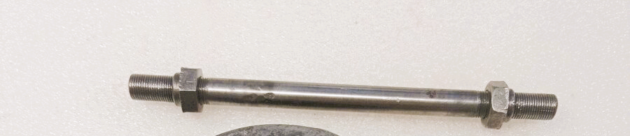 ČZ 125 & 150 C OSA ZADNÍHO KOLA NEODPRUŽENÁ ORIGINÁL - 5