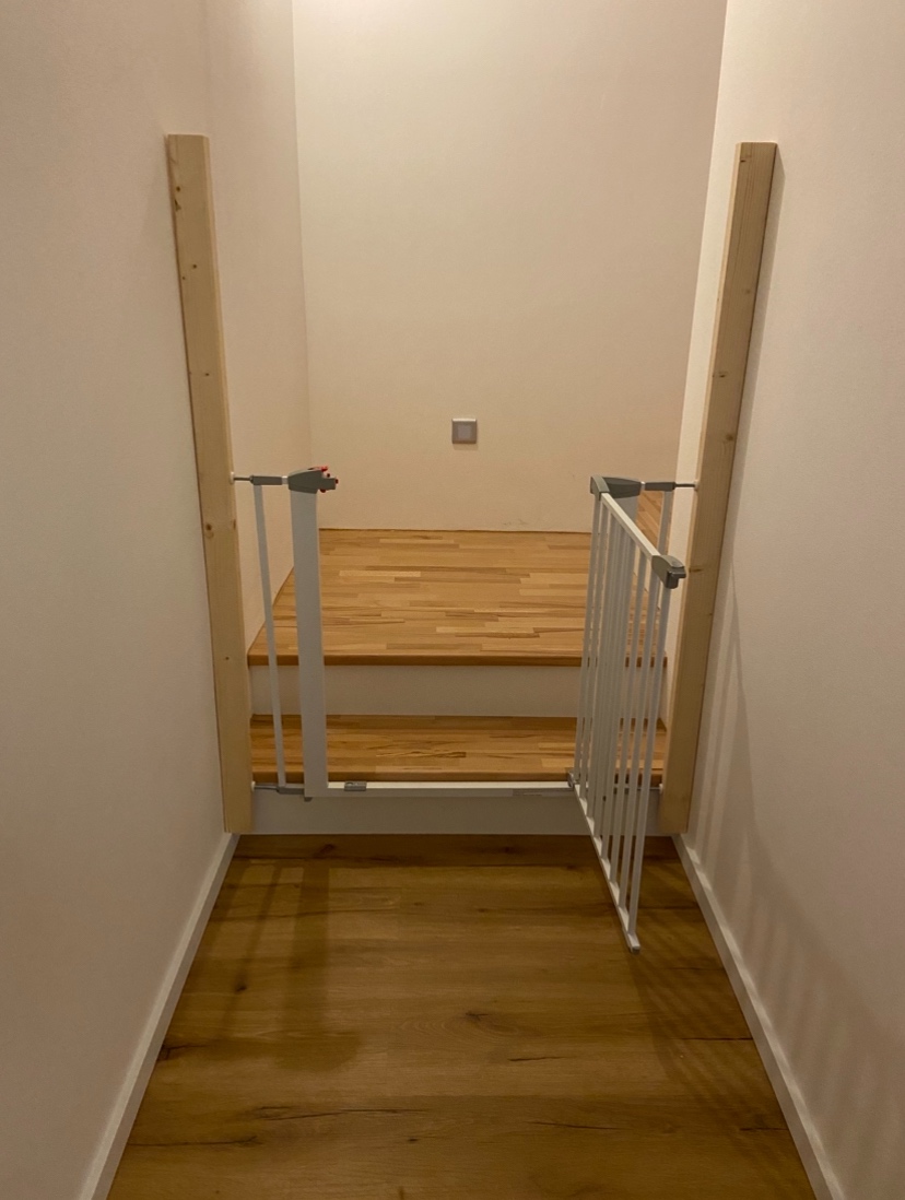 Dětská zábrana na schody - 5